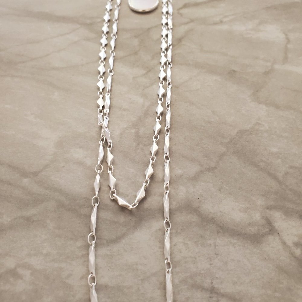 ✨ Stella and Dot Mother Of Pearl Aurelia 3 in 1 Necklace ✨ - Picture 4 of 11